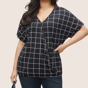 BLOOMCHIC SZ 28 4x Plus Black Plaid Surplice Neck Batwing Top Blouse NWT B105